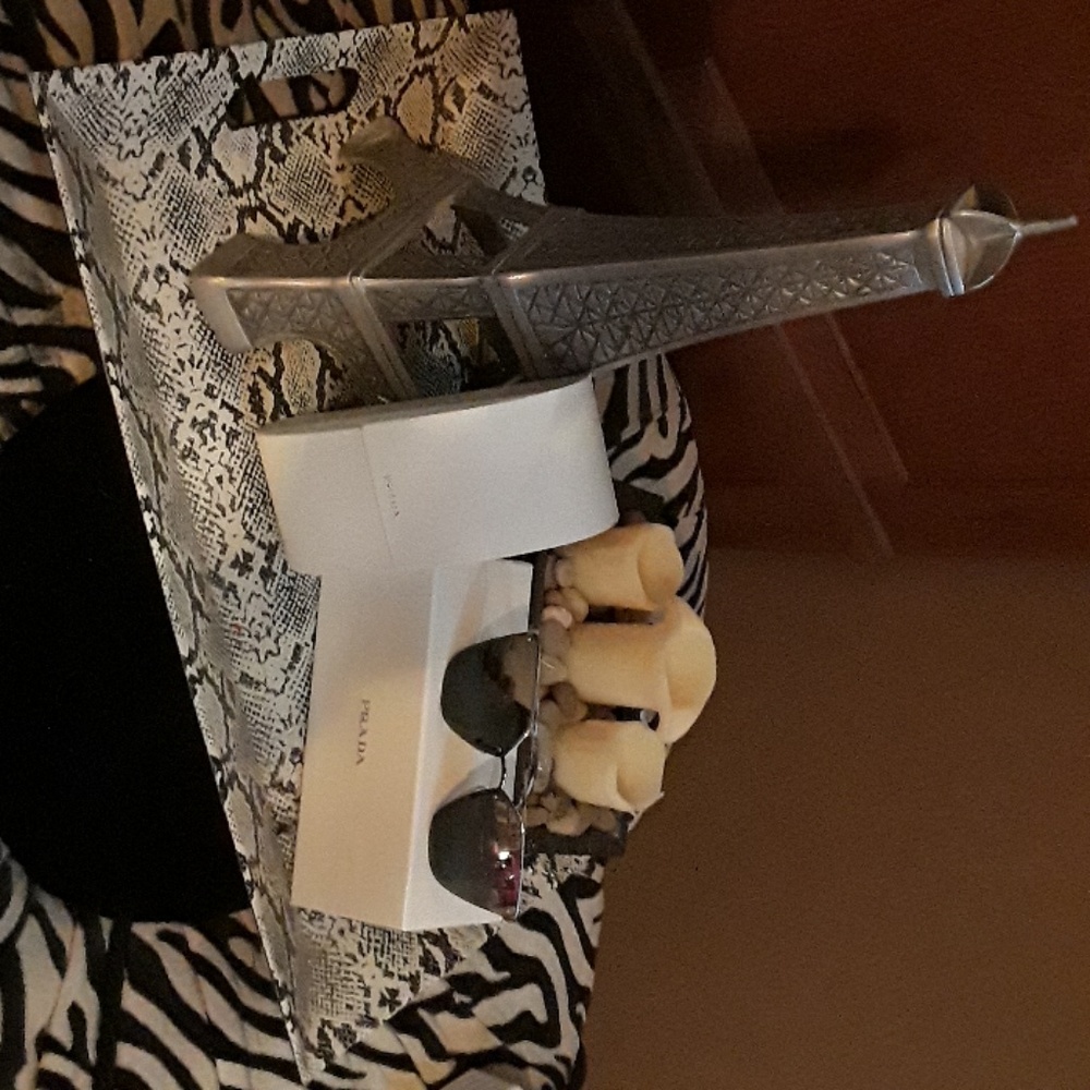 PRADA MIRRORED SUNGLASSES